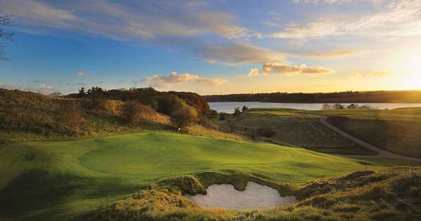Lej sommerhus med golf i nærheden fra 1296 DKK per uge