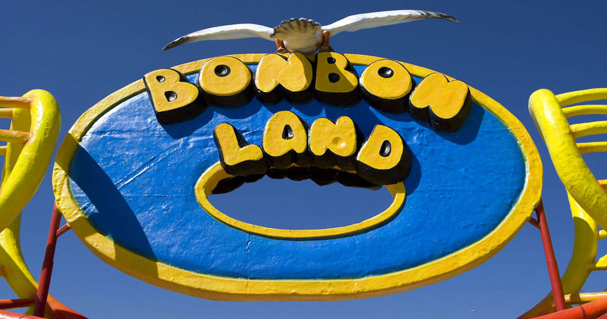 Lej sommerhus og besøg Danmarks skøreste forlystelsespark - BonBon-land