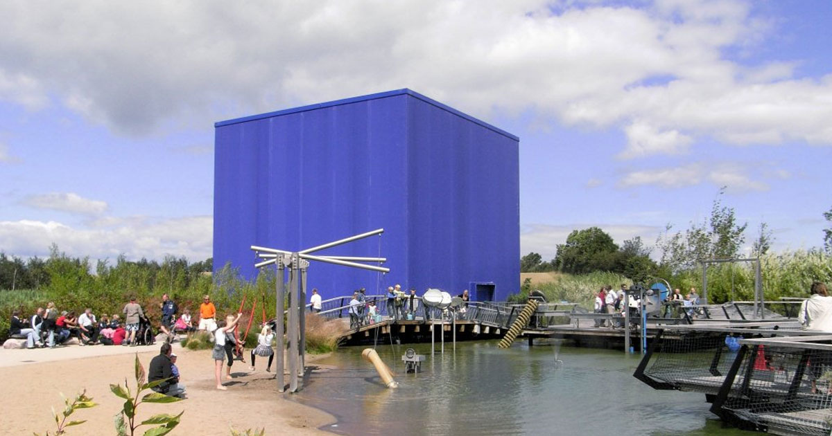 Lei et feriehus og besøk experience park Universe