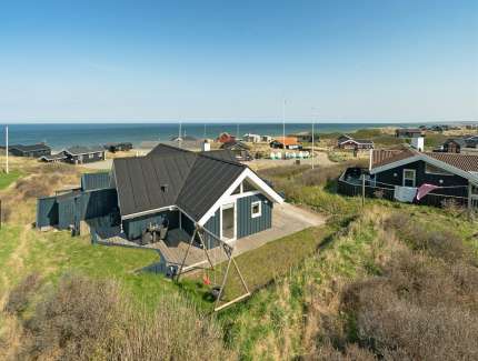 Pictures of holiday home